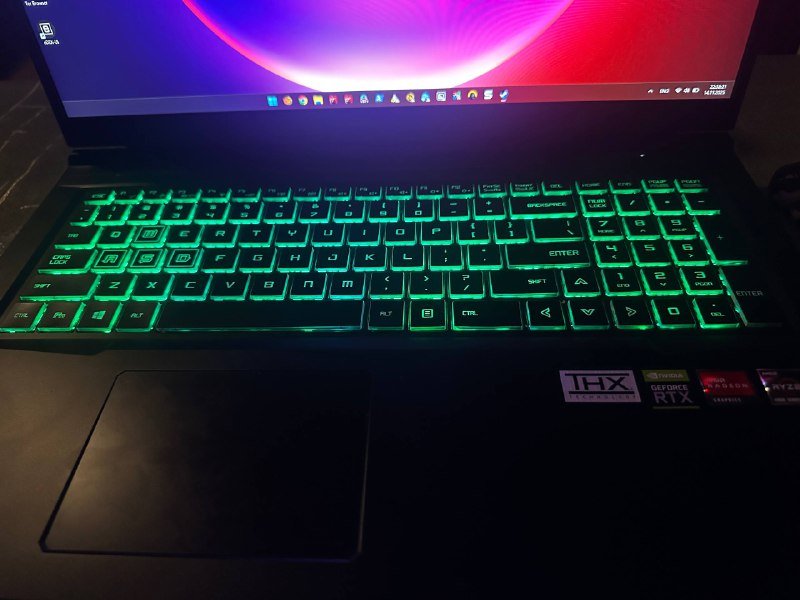 Игровой ноутбук RTX 3060 Ryzen 7 24GB RAM SSD 4