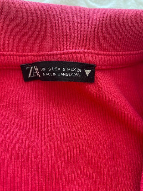 Коралловое платье, Белый свитер без дефектов 2