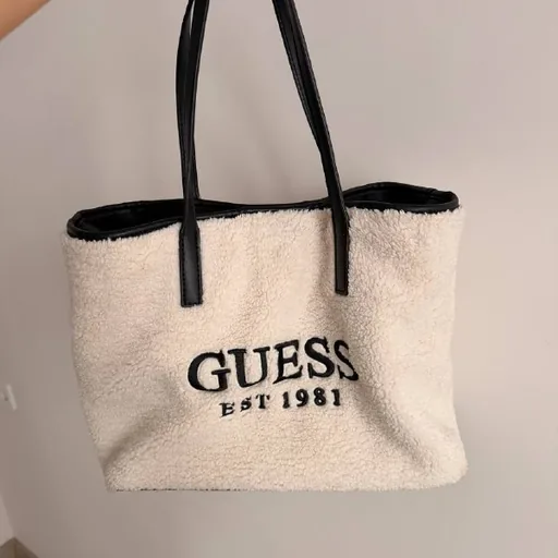 Сумка Guess