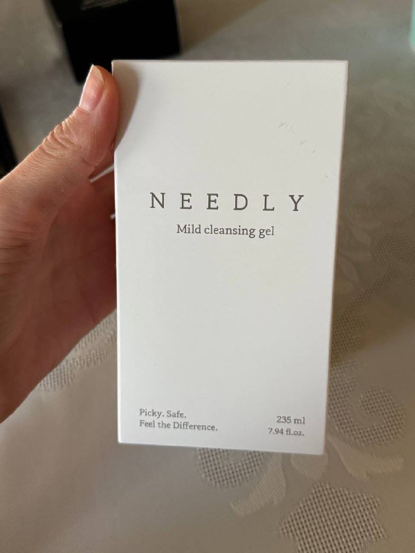 Пудра Inglot рассыпчатая, гель очищающий Needly 2