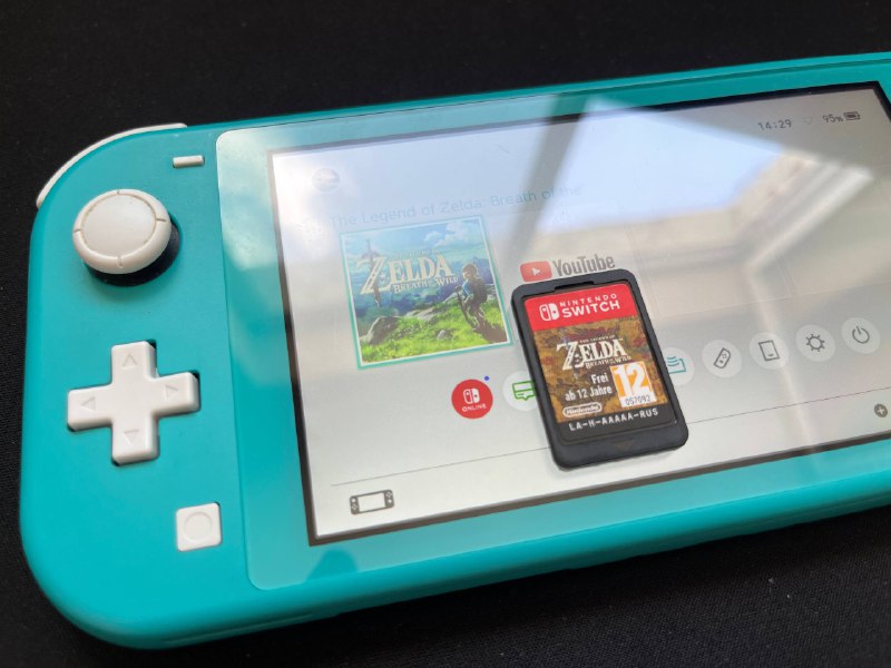 Nintendo Switch Lite, игра Zelda: Breath Of The Wild 3