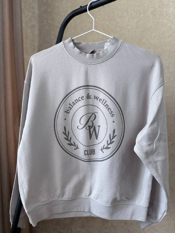 Куртка, свитер, джинсы, худи 2