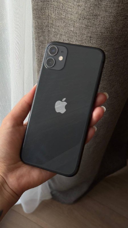 IPhone 11 128 GB с чехлом и шнуром 3
