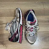 Женские кроссовки Saucony, Asics, Nike, Adidas, La Sportiva 1