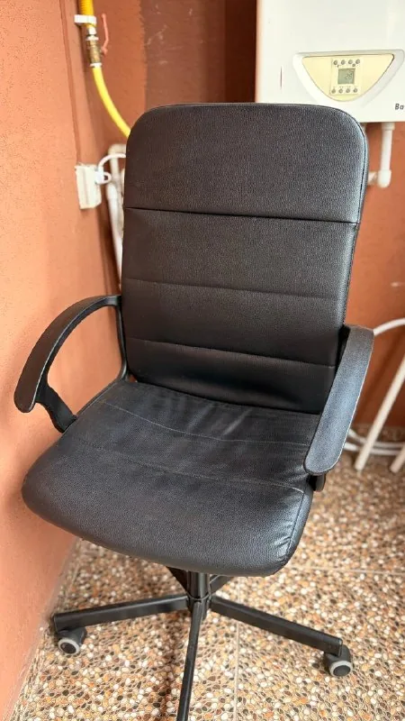 Стул IKEA 1