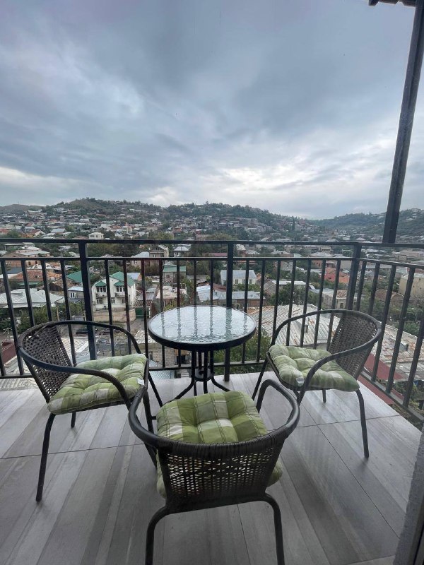 Квартира 2 спальни с балконами и видом 8