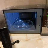Монитор Dell S3225QC, PlayStation 5, микроволновка Toshiba, микрофон Blue Yeti X, клавиатура Bloody 5