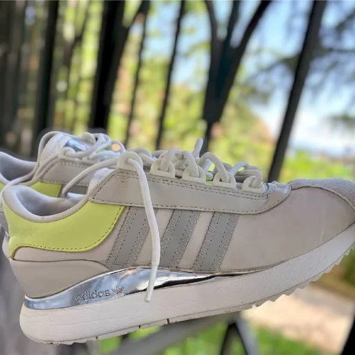 Кроссовки Adidas