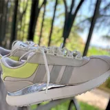 Кроссовки Adidas 1