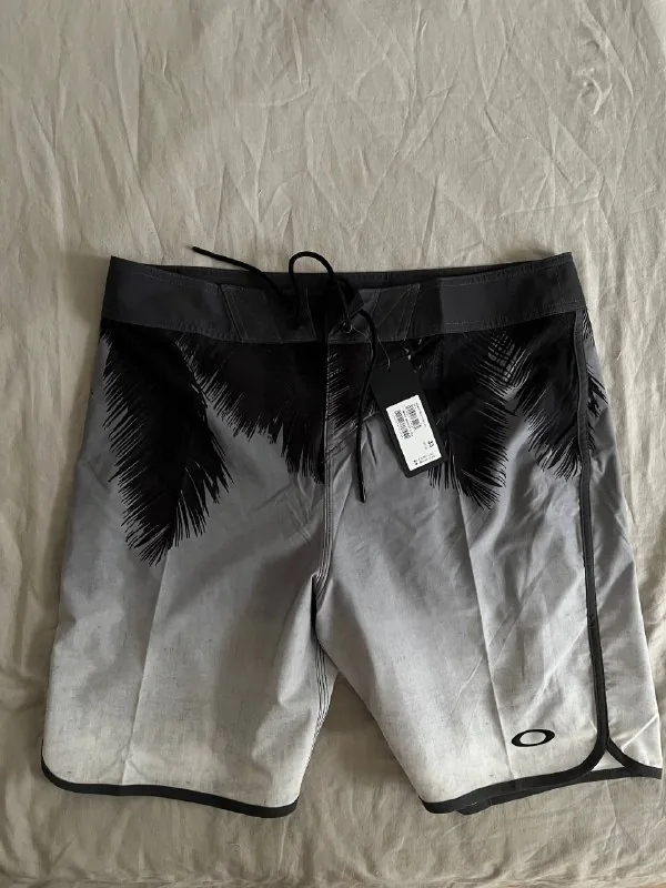 Плавки, бордшорты Oakley 1