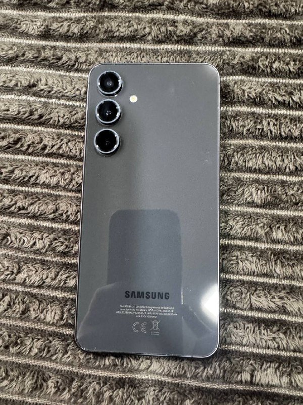 Самсунг S24FE