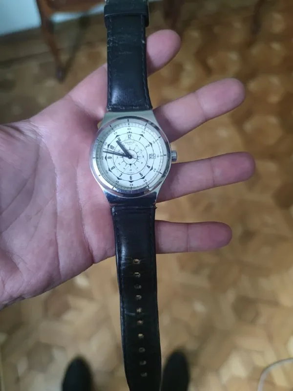 Часы Swatch 1