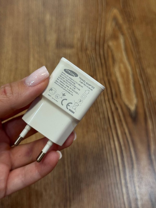 Apple iPhone 5W USB адаптер 4