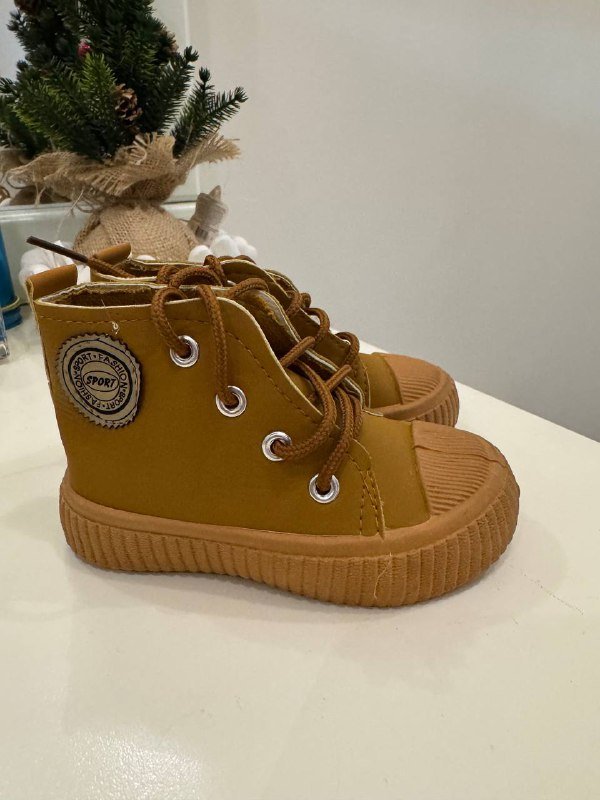 Новые детские ботиночки размер 21