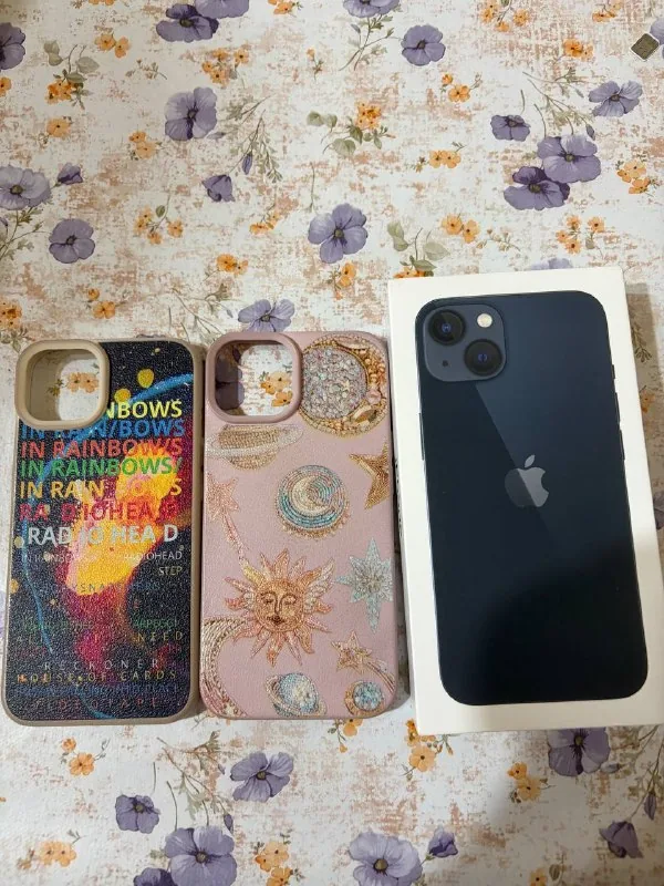 iPhone 13 128 ГБ 1