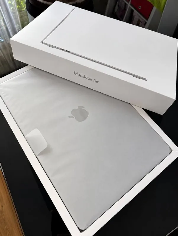 MacBook Air 15″ M5 24GB 1TB