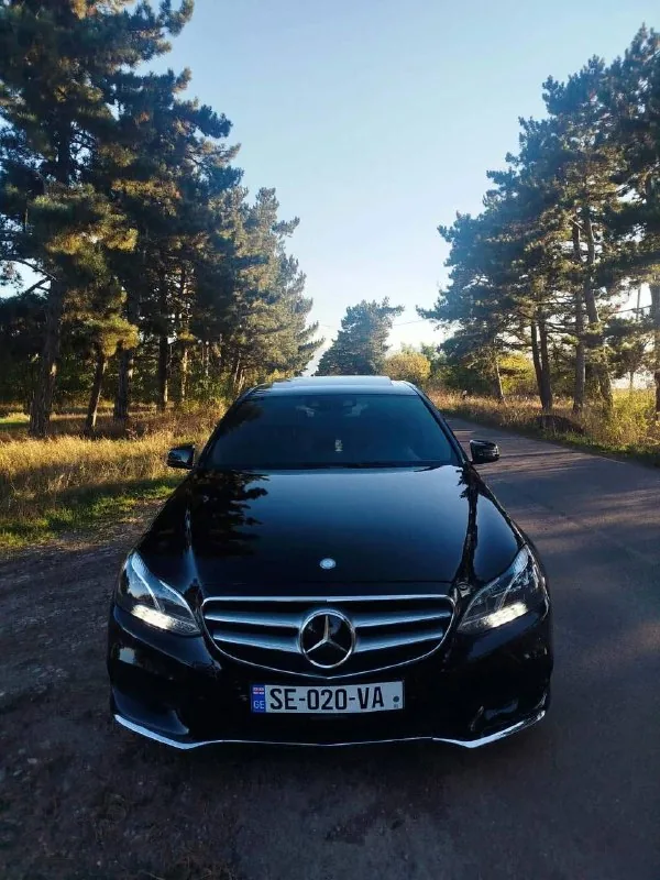 Mercedes E350, 119 964 км, 3.5 1