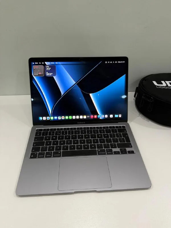 MacBook Air M1 2020 Space Grey 1