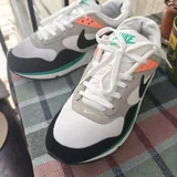 Кроссовки Nike 1