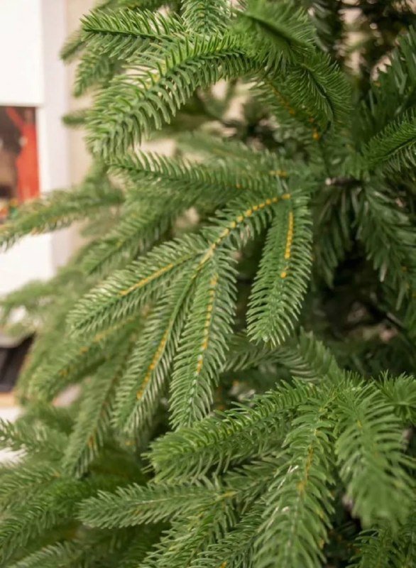 Искусственная ёлка 195см с гирляндой и подставкой 3