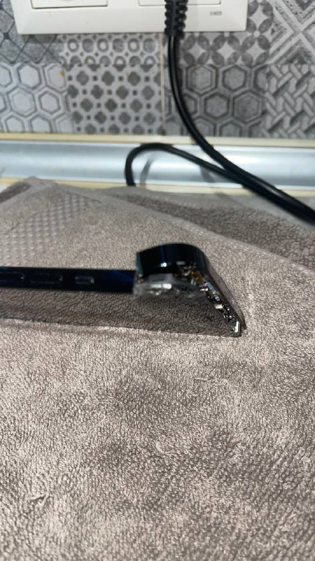 Iphone 12 pro max на запчасти 3