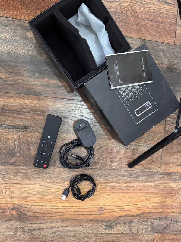 Byintek P20 Mini Smart DLP Projector Black 4