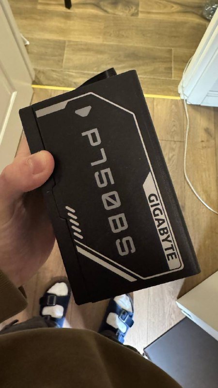 Блок питания Gigabyte 750W P750BS 3