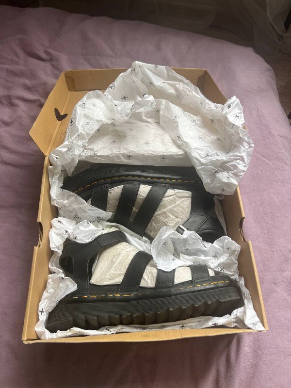 гель для мытья посуды, губки, шампунь, кондиционер, масло жожоба, вешалки, босоножки Dr Martins 41р 5