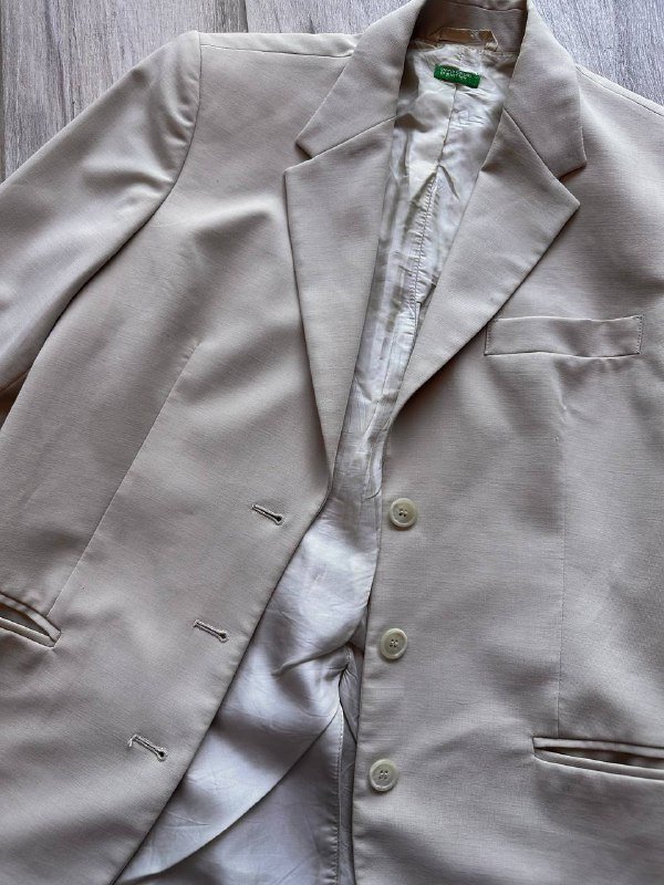 Пиджаки черный TERRANOVA, укороченный черный, бежевый United Colors of Benetton 6