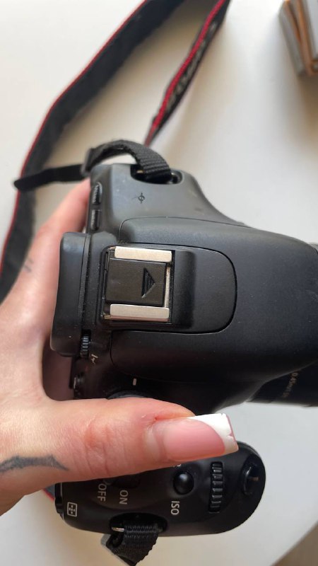 Фотоаппарат Canon 600D с объективами и аксессуарами 6