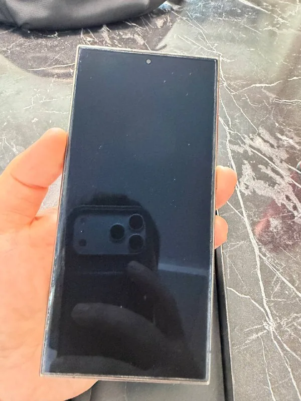 Samsung Galaxy S24 Ultra 1