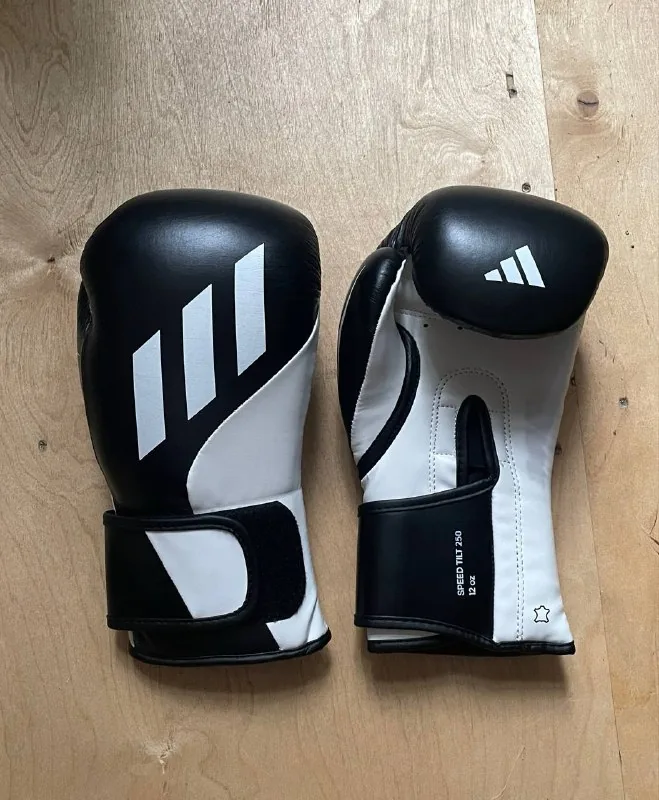Боксёрские перчатки Adidas Speed Tilt 250 1