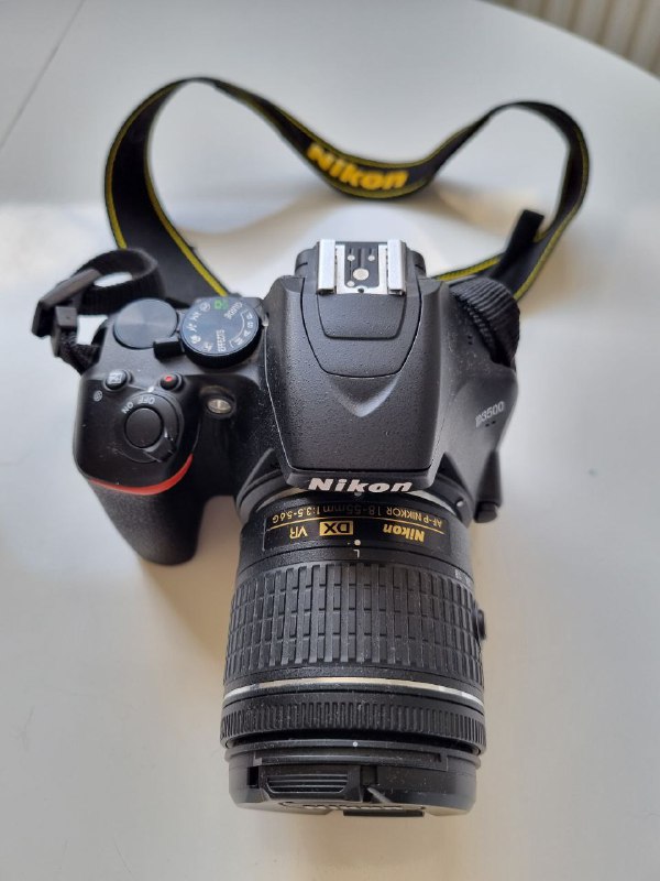Камера Nikon D3500 kit, объектив Nikon 50 mm f/1.8 G 5