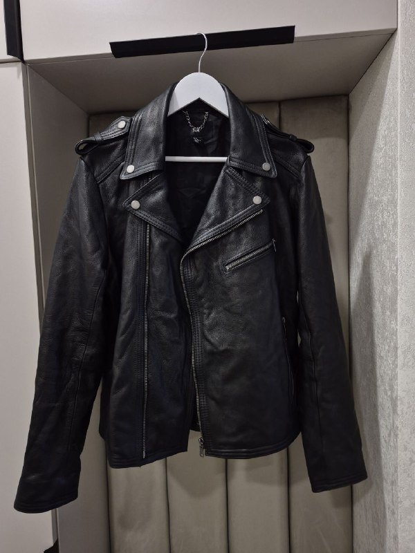 кожаная куртка, косуха, кожаные ботинки