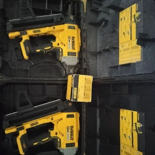 Пистолеты DeWalt