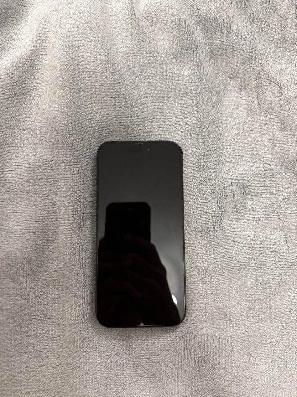 Айфон 15 Pro 256 GB с поврежденным экраном 2