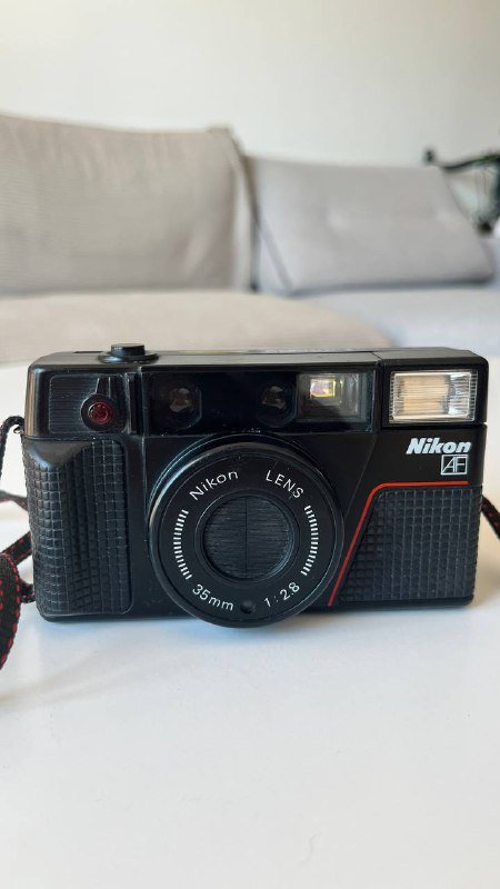 Пленочная камера Nikon L35AF2