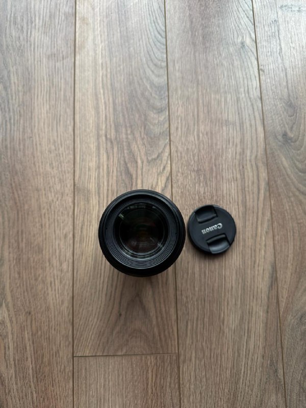 Камера Canon EOS 90D (body) с объективом Canon EF 100mm 1:2.8 USM 5