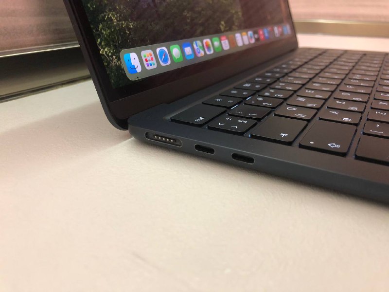 Apple MacBook Air 13 M2 2022 с RU клавишами 3