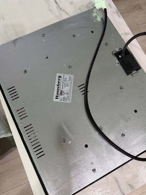 Электрическая варочная панель Hausberg VC640 2