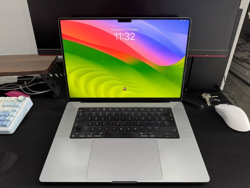 Macbook Pro 16 M1 PRO 16 GB RAM 2
