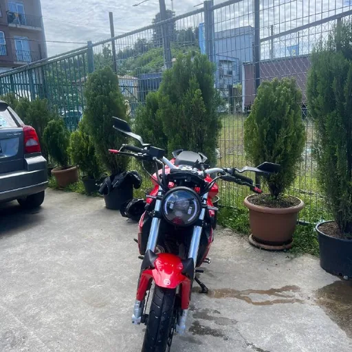 Benelli TNT 150