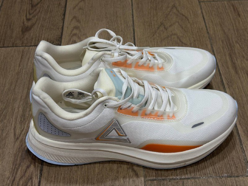 Беговые кроссовки PEAK 43 размер