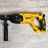 Перфоратор DeWalt DCH133 1