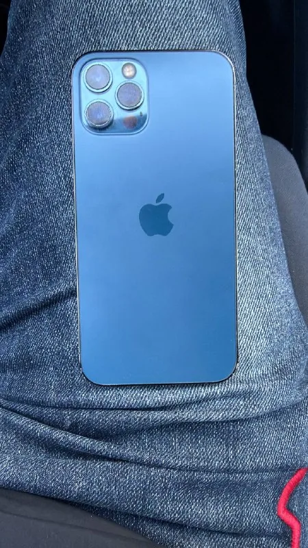 iPhone 12 Pro синий 1