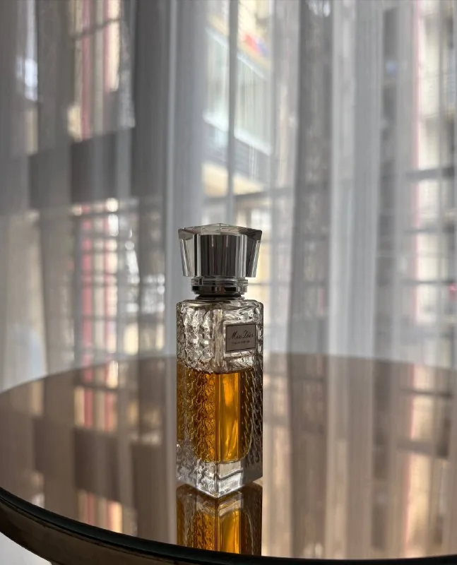 Парфюм Miss Dior Eau de Parfum Roller-Pearl, 20 мл 1