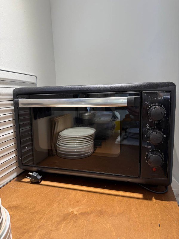 Духовка Franco fco-1193 с противнями и решеткой 2