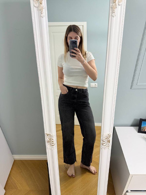 Джинсы черные Zara