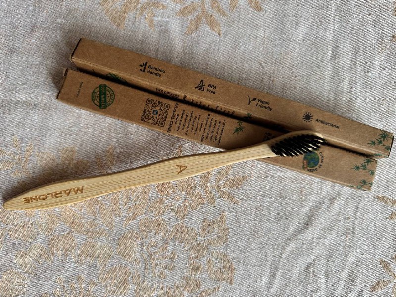 новый скребок гуаша, бамбуковая toothbrush, серьги, платья, поло 2