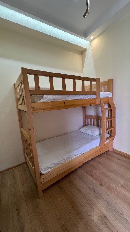 Двухэтажная кровать с матрасами 3